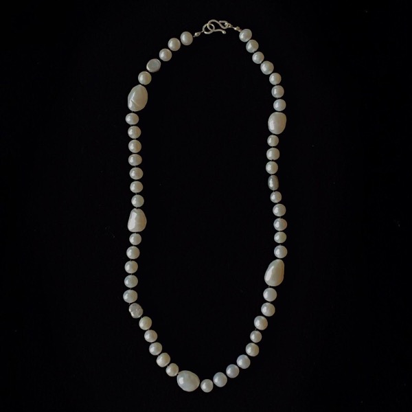 MIXED PEARL NECKLACE