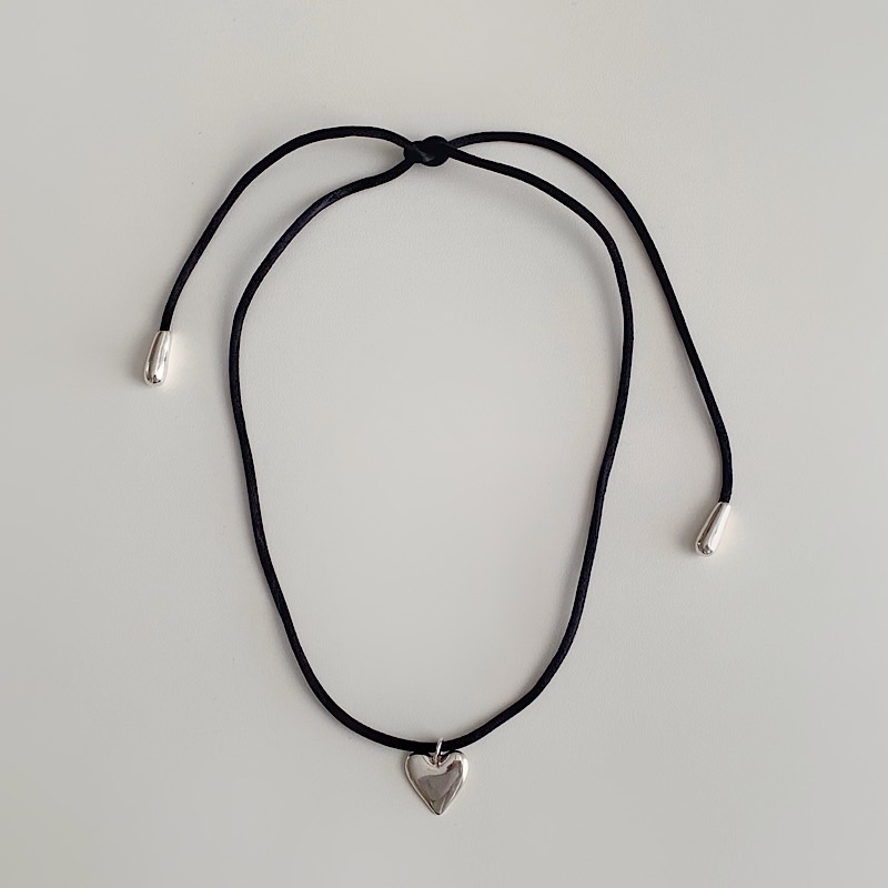 SIGNATURE HEART NECKLACE ( SATIN STRING )
