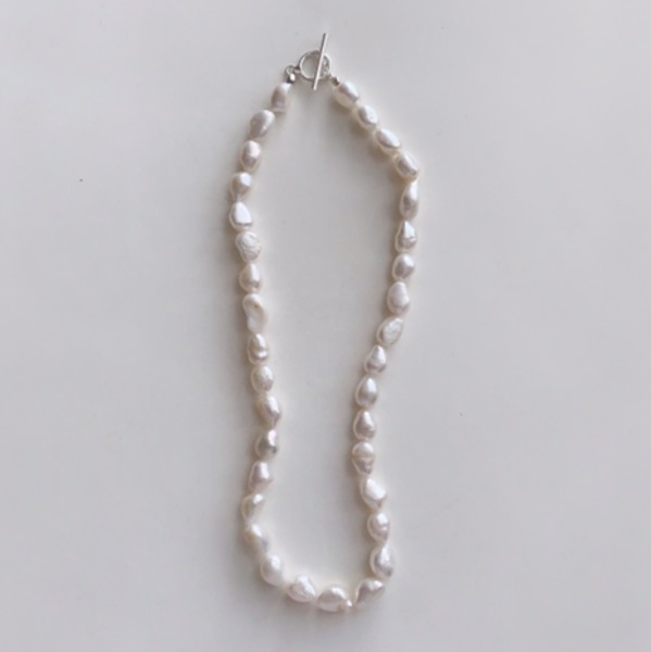 LARGE ROUGH PEARL NECKLACE